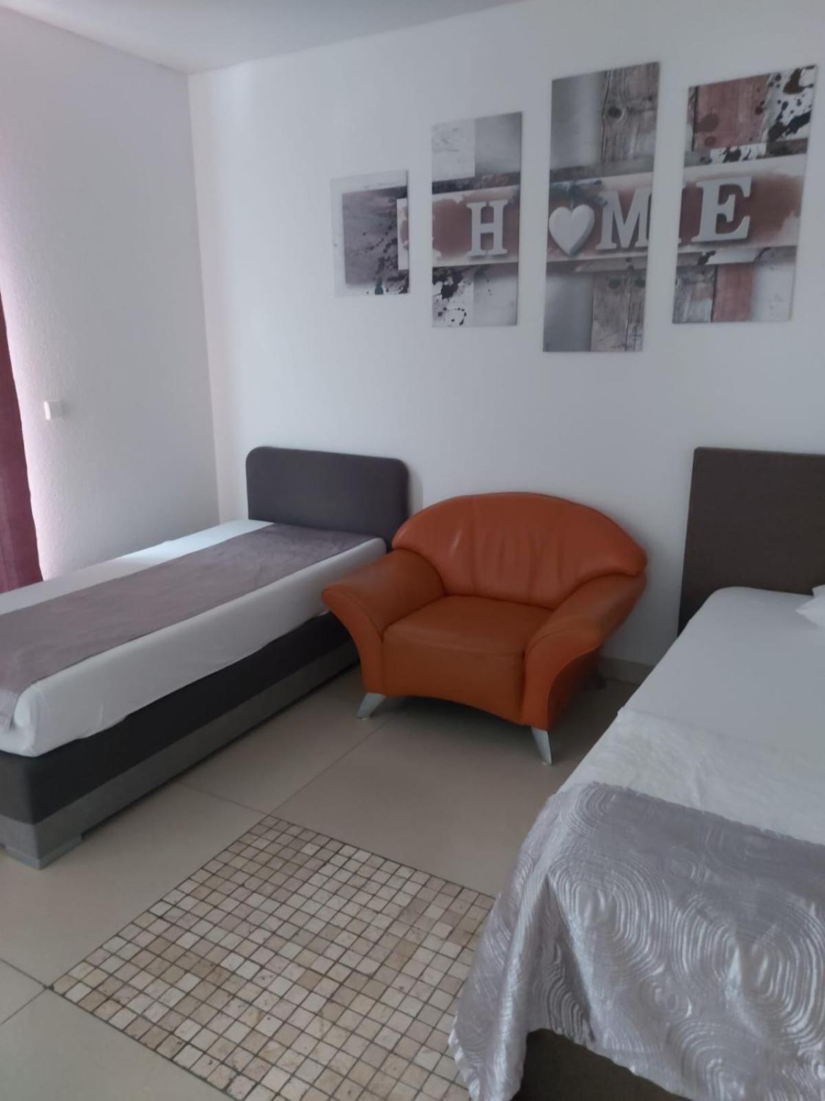 Gemuetliches J&L Apartment Nahe Des Hauptbahnhofes Baden-Baden Buitenkant foto